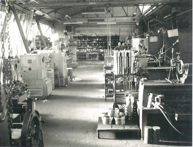 Fabrication de vérins sur-mesure en Isère, entreprise VRH à Saint